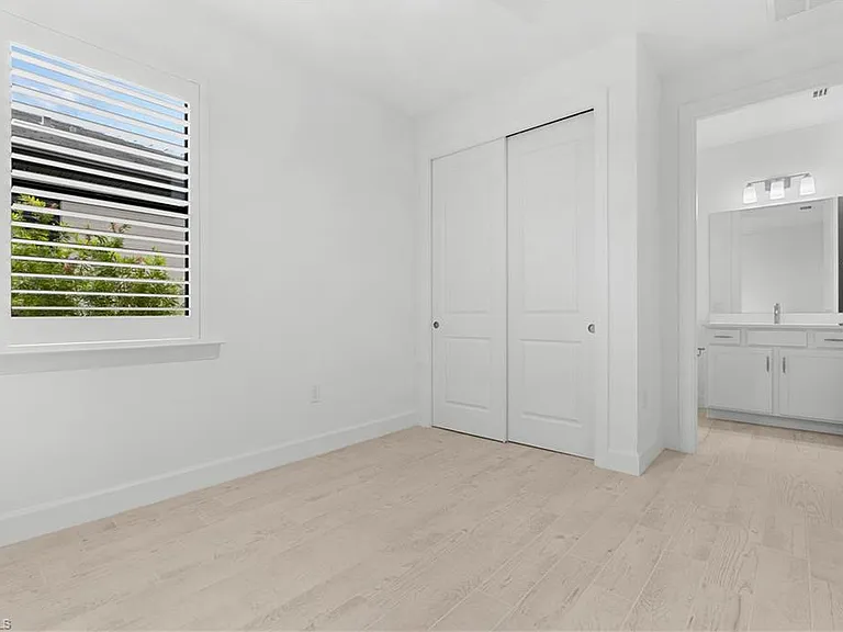 2104 Freemont Way NE — Photo 15