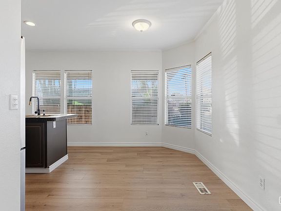 5th image of 48 Cedarwood Ln