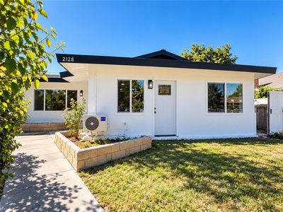 2128 N Bristol St, Santa Ana, CA, 92706