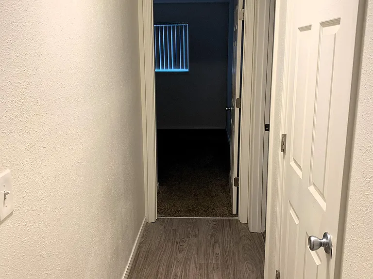 2301 SE Courtney Ave #10 — Photo 5