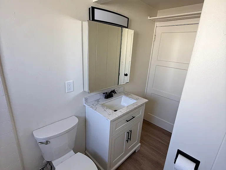 217 1/2 Sapphire Ave — Photo 17
