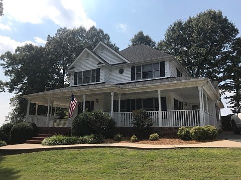 2nd image of 682 Green Oaks Ln