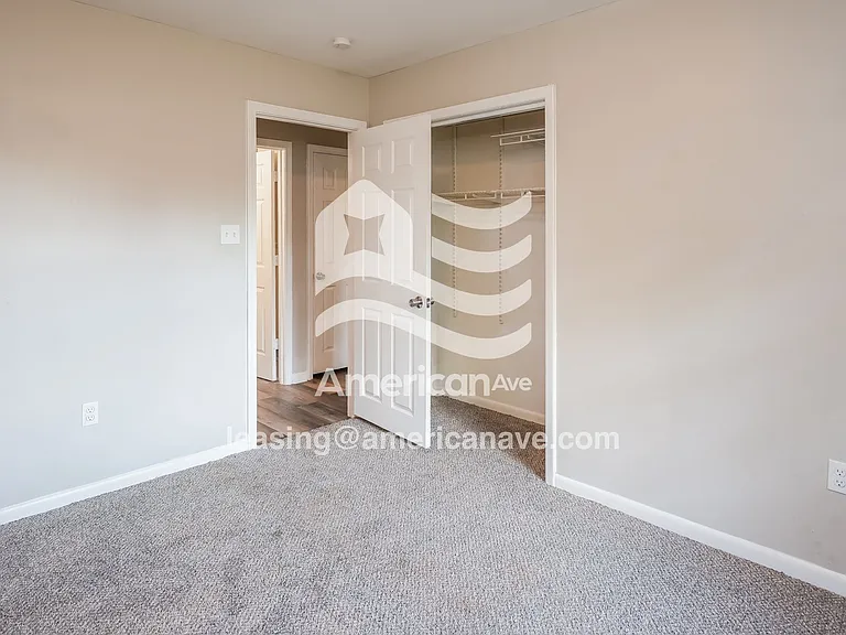 1668858_013_bedroom_14124663.jpg