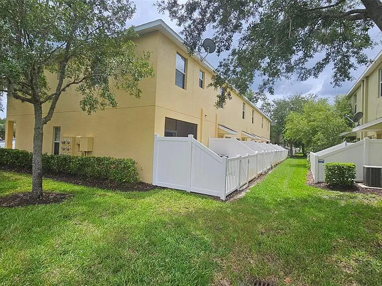 8548 Gablebend Way — Photo 8
