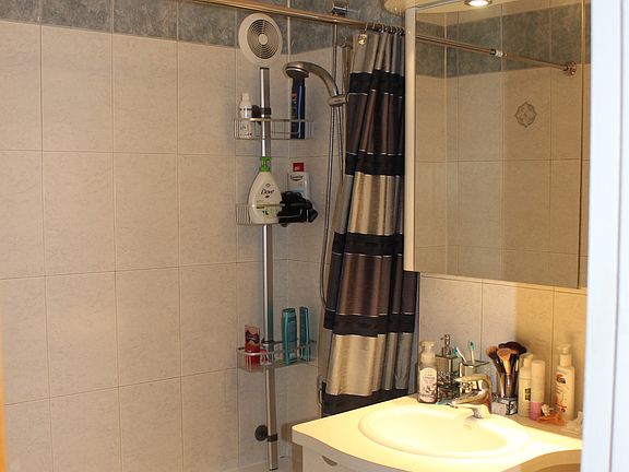 3rd image of 1855 E 12th St #88