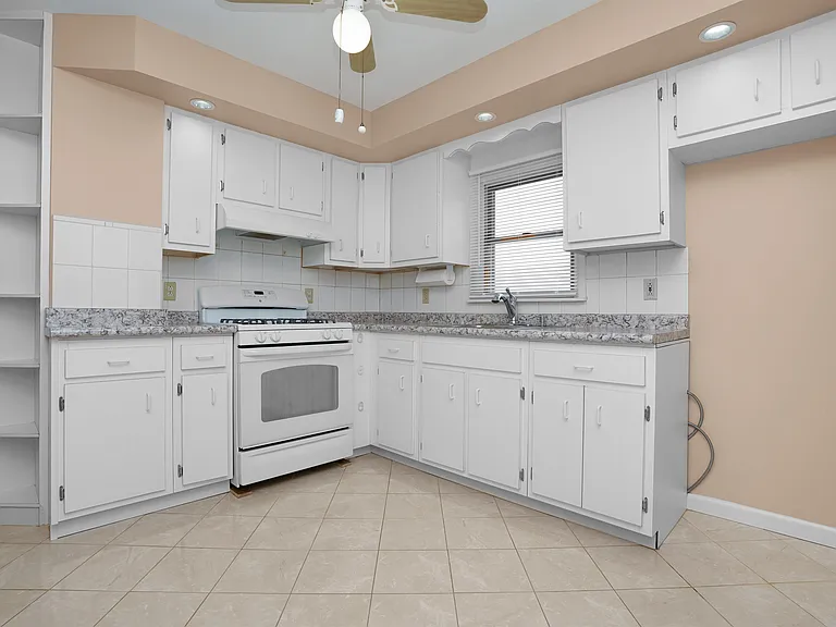 200 Culver Ave #3 — Photo 15