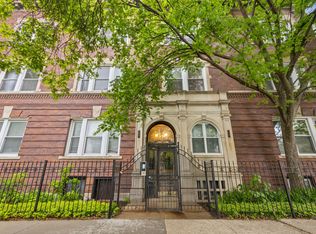 1426 E Hyde Park Blvd APT 2, Chicago, IL 60615