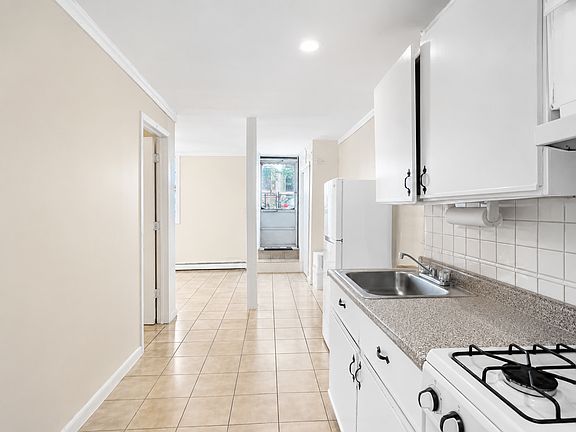 2nd image of 18-27 25th Rd #1