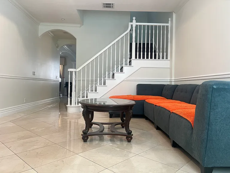 525 S 5th Ave #C — Photo 14