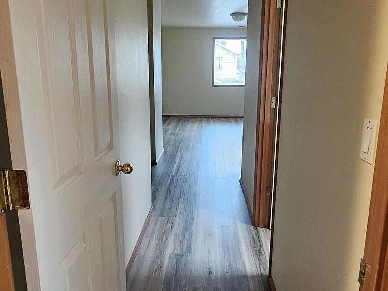 457 NE Knights Bridge Rd — Photo 26