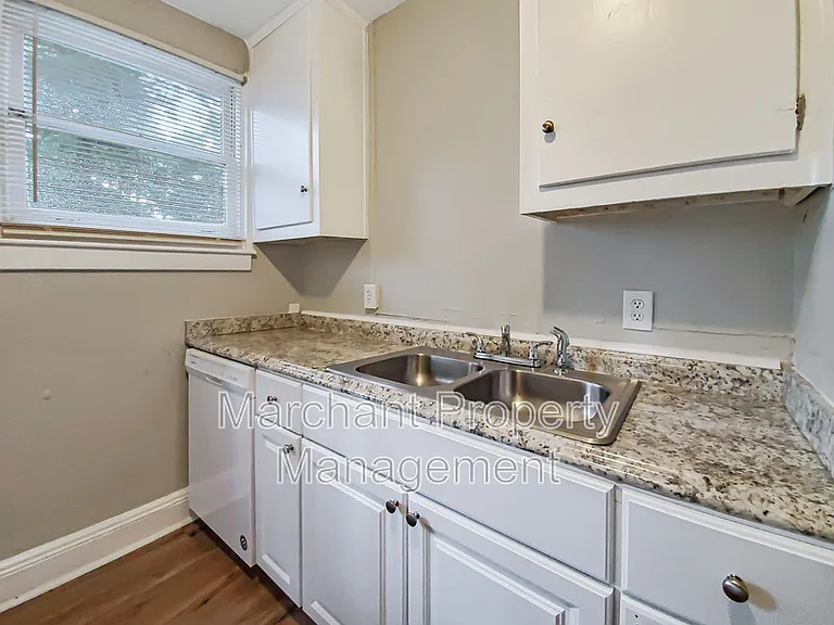 4 Brookforest Dr — Photo 11