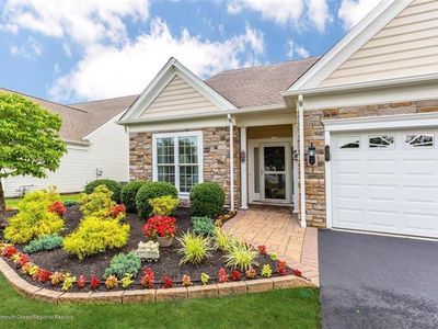 12 Edenbridge La, Manchester, NJ, 08759