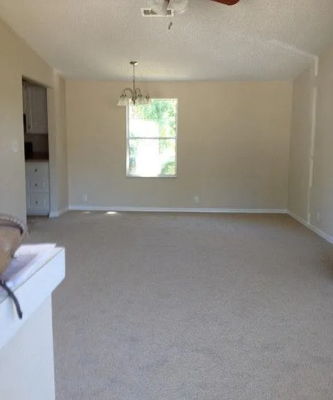 2304 Kingston St S — Photo 7