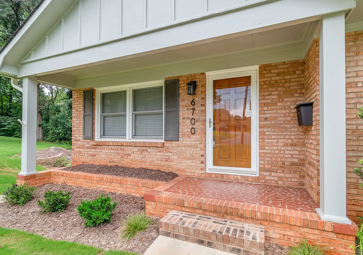 Space. Privacy. Possibility. Your 3BR/3BA, 3 car garage, 1.43-Acre Charlotte Retreat Awaits! — Photo 2