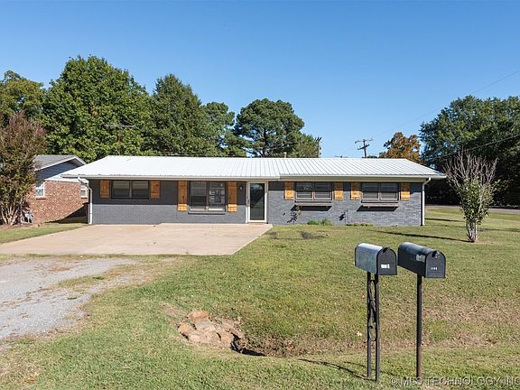 3rd image of 1115 SE 15th St