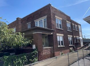 564 E Cass St, Joliet, IL 60432