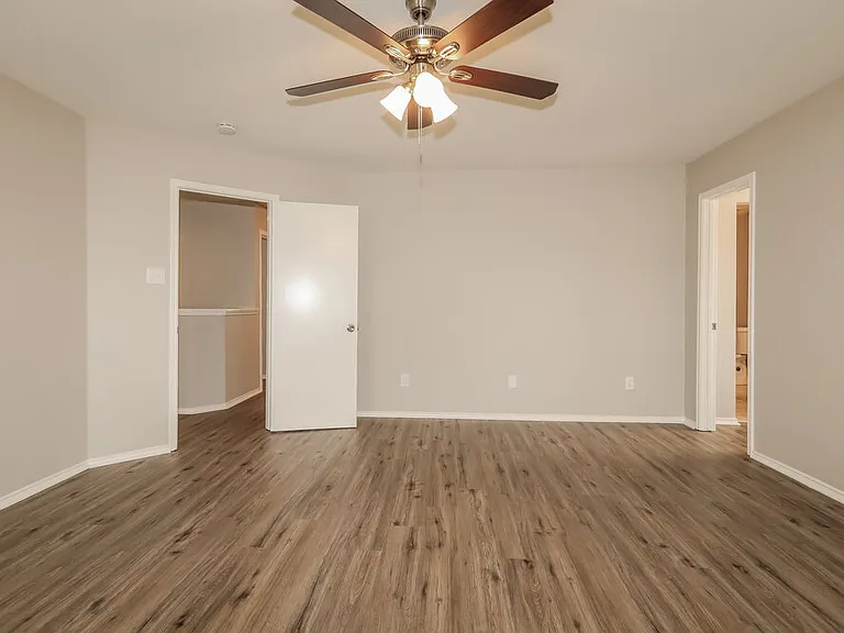 21118 Bridgemeadows Ln — Photo 14