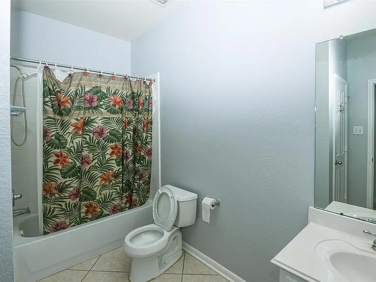 2615 Bisontine St — Photo 18