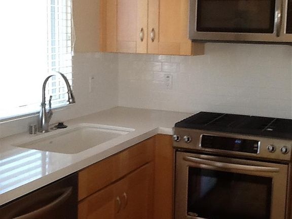 3rd image of 113 Paseo De La Concha APT 101