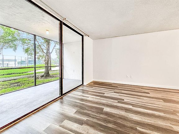 4th image of 7500 NW 1st Ct APT 105-3