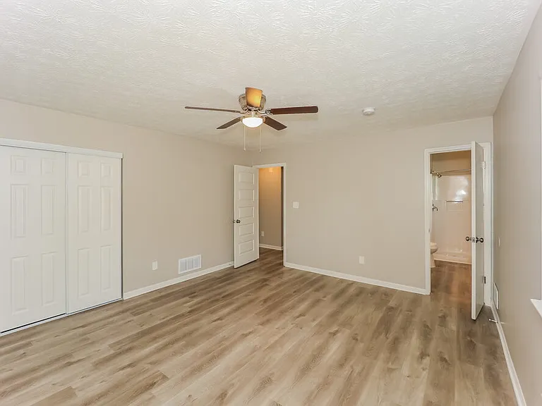 216 Slicky Rock Ct — Photo 11