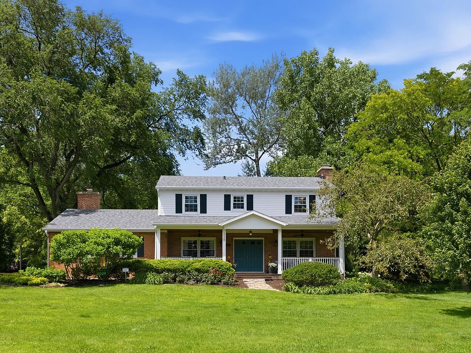 1st image of 228 Stratford Ln