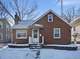 2839 E Locust St, Davenport, IA 52803