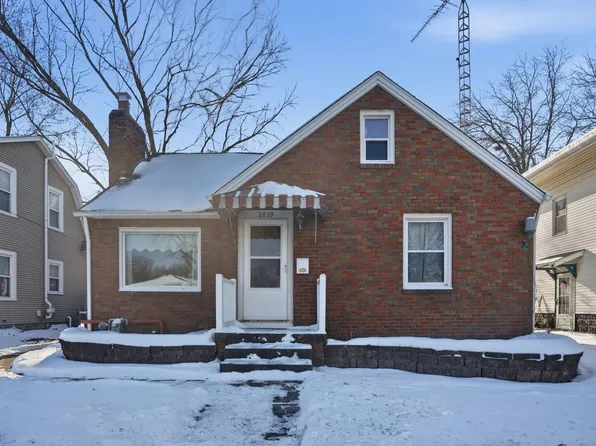 2839 E Locust St, Davenport, IA 52803
