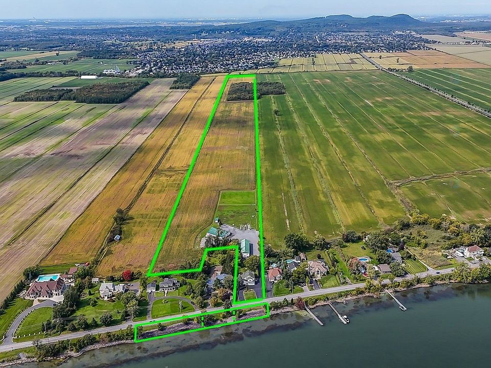 1st image of 233 Chemin Du Richelieu