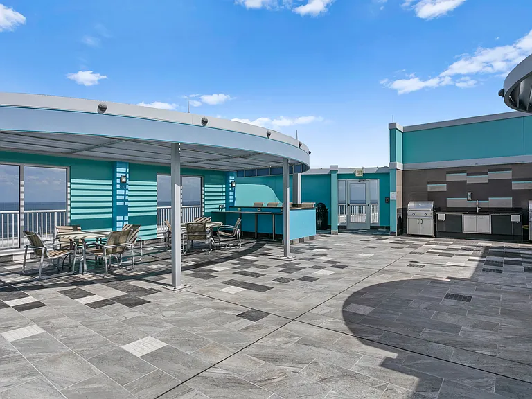 1 Beach Dr SE #1112 — Photo 35