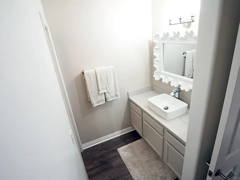 550 Graves Ave #10 — Photo 5