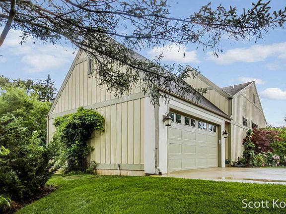 2nd image of 1112 Balsam Hill Ave SE #0