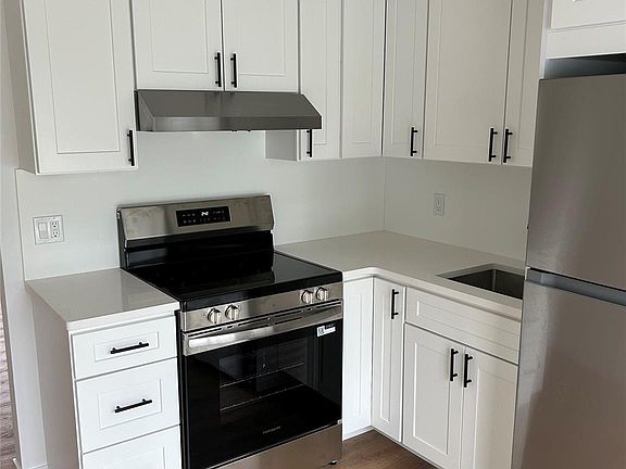 4th image of 325 Montauk Hwy APT 1
