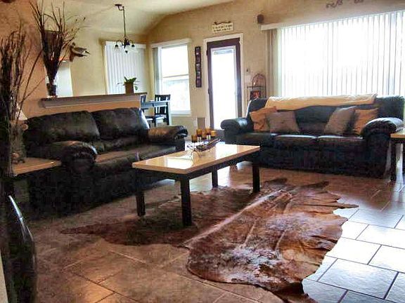 4th image of 435 Admiral Dr