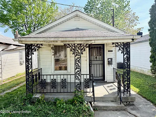 2057 May Ave Photo 1