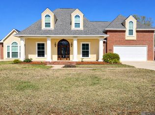 20695 Vermont St, Livingston, LA 70754