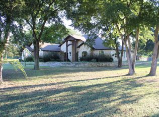 467 S Oak St, Van, TX 75790