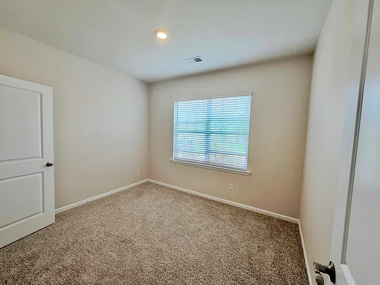 528 Ashwood Way — Photo 17