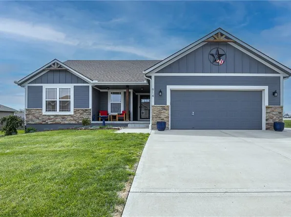 914 169th St, Basehor, KS 66007