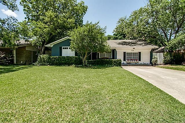 1st image of 706 Hyde Park Dr