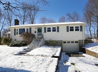 27 Farmington Cir, Marlborough, MA 01752