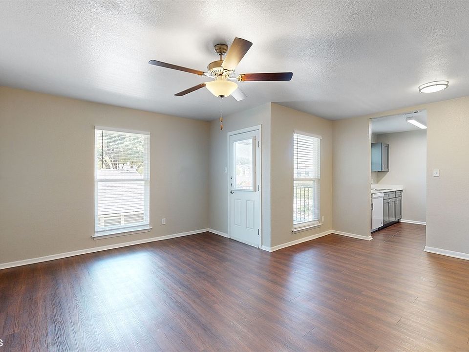 Unit entryway and living room
