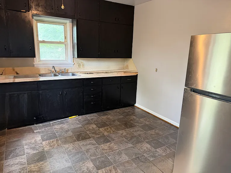509 E Vine St #2 — Photo 3