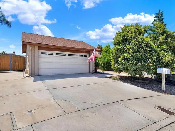 10510 Share Ct, Santee, CA 92071
