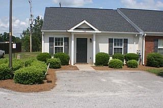 1st image of 128 Leyland Ct