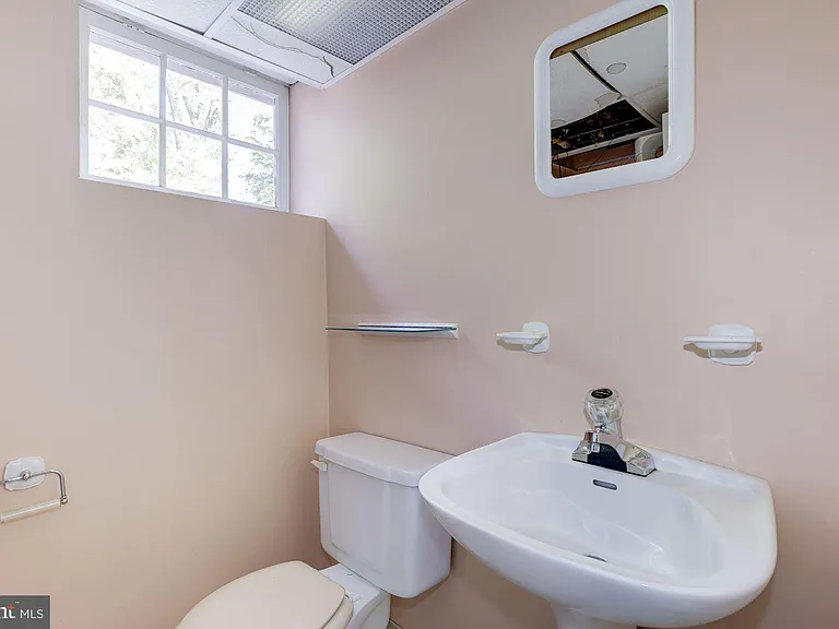 5539 30th Pl NW — Photo 30