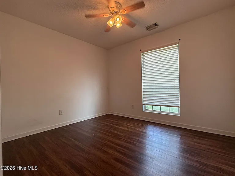 4907 Creek Bottom Ct — Photo 15