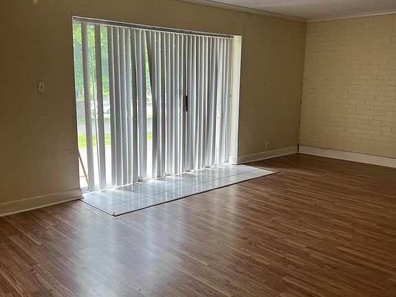 5th image of 8530 Madrid Ct