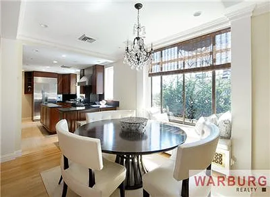 Sold by Warburg | media 18