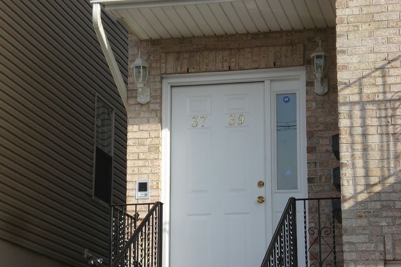 2nd image of 3739 Bragaw Ave